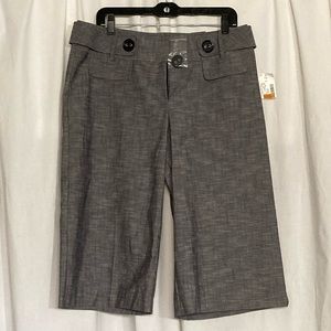 🎉SOLD!🎉NWT Studio 1940 gray crop pants 27.5" ends at mid-calf